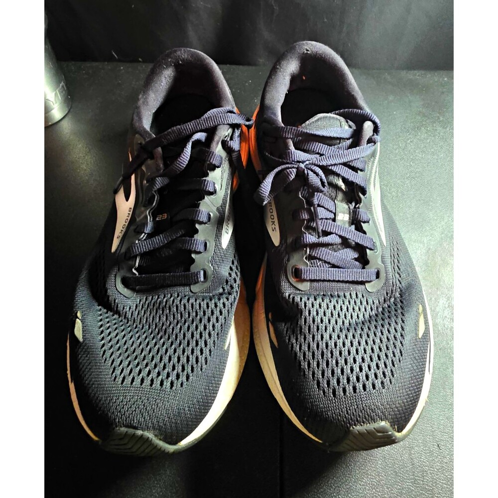 Brooks Adrenaline GTS 23 Women's 10.5 B Black White Silver Running Shoes 120381